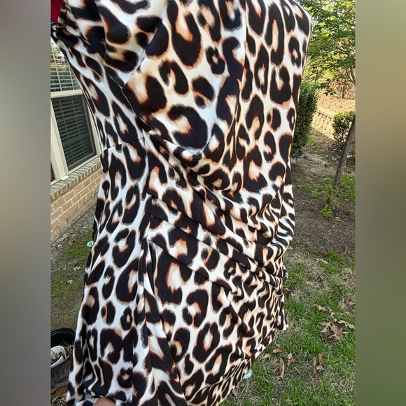 Chaus Leopard Print Top - Picture 2 of 7